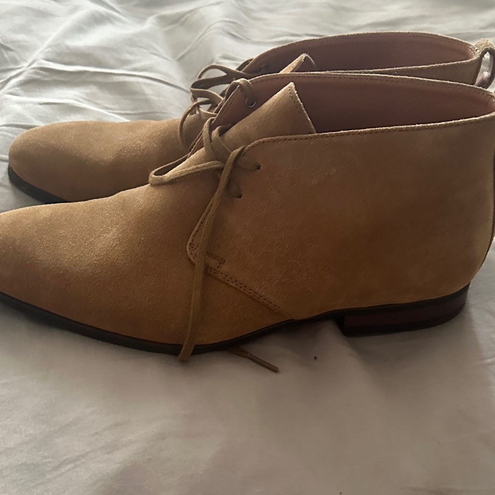 Men's Tan Suede boots